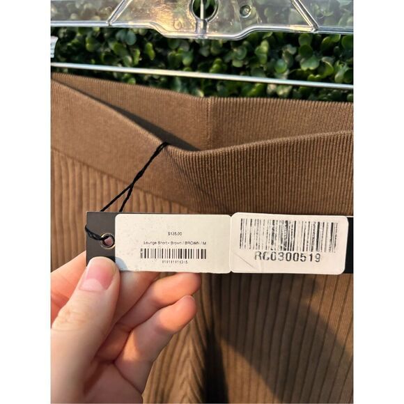 Carbon38 High Rise Camel Brown Ribbed Lounge Short Sz Medium NWT - Picture 4 of 7